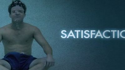 bild aus der news Ehe auf dem Prüfstand: Erster Trailer zur US-Serie "Satisfaction" mit Matt Passmore und Stephanie Szostak