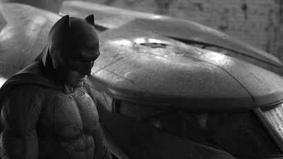 bild aus der news Kevin Smith vermutet: Es gibt mehrere Batman-Anzüge und Batmobile in "Batman vs. Superman"