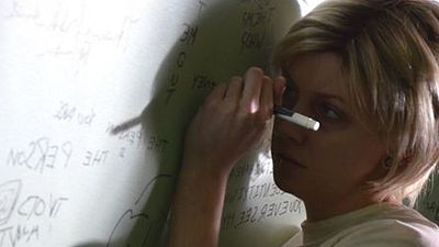 bild aus der news Im ersten Trailer zu "The Scribbler" will Katie Cassidy um jeden Preis ihre multiple Persönlichkeitsstörung loswerden