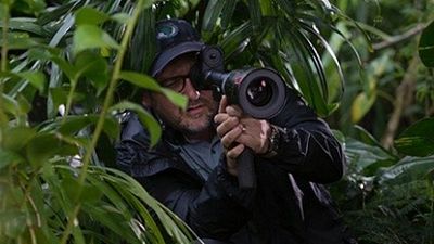 bild aus der news "Jurassic World": Neues Bild zum Abschluss der Dreharbeiten teasert T. Rex