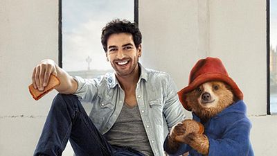 bild aus der news "Paddington": Foto zeigt Kinderbuch-Bären mit Synchronsprecher Elyas M'Barek