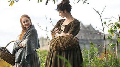 bild aus der news "Outlander": Beliebte Fantasy-Serie basierend auf Bestseller-Romanen von Diana Gabaldon geht in die zweite Staffel