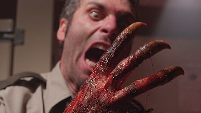 bild aus der news "WolfCop": Deutscher Trailer zum trashigen Werwolf-Spektakel aus Kanada