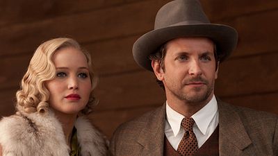 bild aus der news "Serena": Bradley Cooper und Jennifer Lawrence als Ehepaar im ersten Ausschnitt aus dem Drama von Susanne Bier