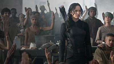 bild aus der news "Panem"-Gruß: Thailändische Studenten nach Protest verhaftet – Kino nimmt "Mockingjay 1" aus dem Programm