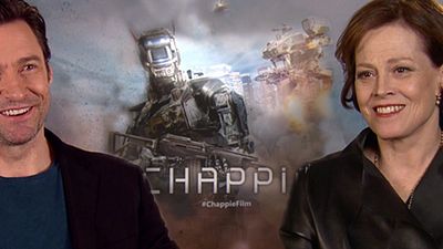 bild aus der news Das übelste Outfit aller Zeiten: Das FILMSTARTS-Interview zu "Chappie" mit Hugh Jackman, Sigourney Weaver und Neill Blomkamp