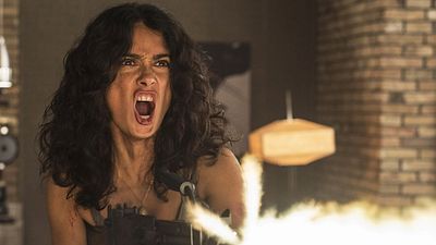 bild aus der news Salma Hayek lässt sich im deutschen Trailer zum Actioner "Everly" nicht so leicht aus dem Weg räumen