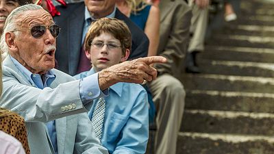 bild aus der news Lustiges Video: Comic-Legende Stan Lee führt Kevin Smith, Michael Rooker und Tara Reid in die Kunst des Cameos ein