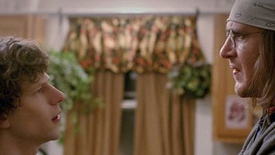 bild aus der news Jason Segel spielt David Foster Wallace an der Seite von Jesse Eisenberg im ersten Trailer zu "End of the Tour"