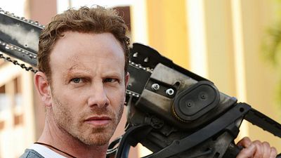 bild aus der news Große Bildergalerie zu "Sharknado 3" mit David Hasselhoff, Bo Derek und "Malcolm mittendrin"-Star Frankie Muniz