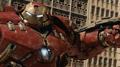 bild aus der news Iron Man für schlappe 825 Dollar: Hulkbuster aus "Avengers 2: Age of Ultron" gibt es jetzt als Spielzeugfigur