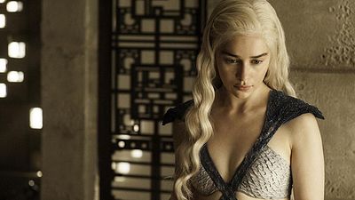 bild aus der news Schockierend, episch und verrückt: Emilia Clarke verspricht eine rasante sechste Staffel von "Game Of Thrones"