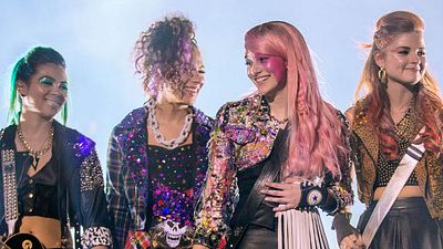 bild aus der news Girlpower im neuen deutschen Trailer zum Musikfilm "Jem And The Holograms"
