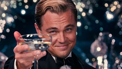 bild aus der news Na dann: Prost! Leonardo DiCaprio gratuliert sich auf 10 hochprozentigen GIFs selbst zum 41. Geburtstag 