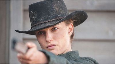 bild aus der news "Jane Got A Gun": Im neuen Trailer zum Western mit Natalie Portman fliegen die Kugeln
