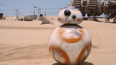 bild aus der news Video: NASA-Wissenschaftler nimmt "Star Wars"-Droiden unter die Lupe