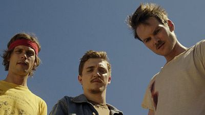 bild aus der news Huck Finn, Tom Sawyer und jede Menge Chaos: Neuer Trailer zur Krimi-Komödie "Band Of Robbers"