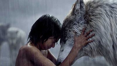 bild aus der news Mowgli und seine Wolfsmutter auf neuem Bild zu Disneys "The Jungle Book"