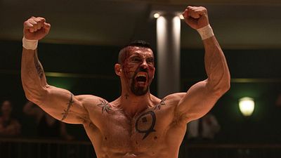 bild aus der news "Boyka: Undisputed 4": Scott Adkins lässt es im vierten Teil der gefeierten Action-Reihe einmal mehr krachen