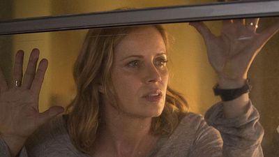 bild aus der news "Fear The Walking Dead": In der zweiten Staffel sind auf dem Wasser treibende Zombies eine Bedrohung