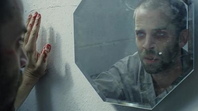 bild aus der news Method Acting gone wrong: Im ersten Trailer zu "Artifice" treibt es ein Schauspieler mit der Rollenvorbereitung zu weit