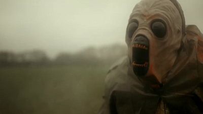 bild aus der news "Tank 432": Im ersten Trailer zum Horror-Thriller stecken Söldner mit einer dunklen Bedrohung in einem Panzer fest