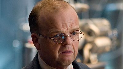 bild aus der news "Sherlock": "Captain America"-Bösewicht Toby Jones wird Benedict Cumberbatchs Gegenspieler in Staffel 4