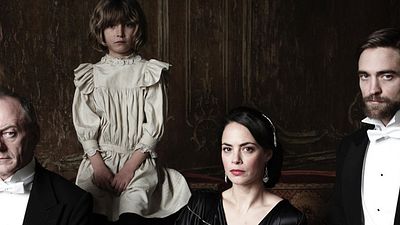 bild aus der news Die Jugend eines Diktators: Robert Pattinson im ersten Trailer zu "The Childhood Of A Leader"