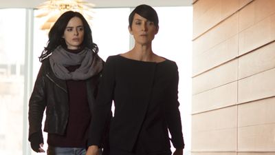 "Matrix"-Star Carrie-Anne Moss wird ihre Rolle aus "Jessica Jones" auch in "Iron Fist" spielen