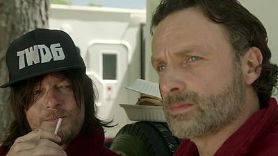 bild aus der news "The Walking Dead"-Stars ziehen legendäres "Star Wars"-Holiday-Special durch den Kakao