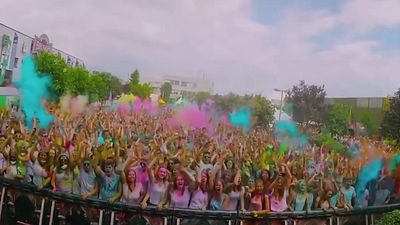 bild aus der news Ein Tag, viele Perspektiven: Trailer zu "Deutschland. Dein Selbstporträt"