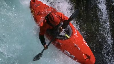 bild aus der news Im Kayak die Niagarafälle hinunter: Erster Trailer zur Extremsport-Doku "Chasing Niagara"