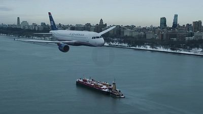 bild aus der news Tom Hanks landet auf dem Hudson: Deutscher Trailer zu Clint Eastwoods Biopic "Sully"