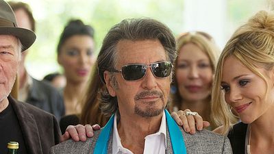 bild aus der news "Mr. Collins' zweiter Frühling": Al Pacino als abgehalfterter Rockstar im deutschen Trailer zur Tragikomödie