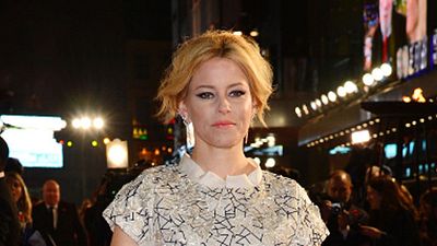 bild aus der news "Drei Engel für Charlie": Pulitzer-Preisträger schreibt Drehbuch zum Reboot von Elizabeth Banks