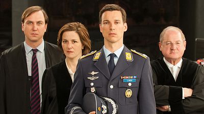 bild aus der news Fernseh-Experiment "Terror": FDP-Politiker lehnen Ferdinand von Schirachs ARD-Film ab