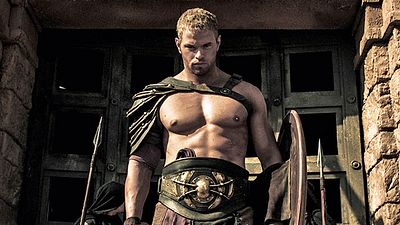 bild aus der news "Masters Of The Universe": Kellan Lutz zeigt sich im strohblonden He-Man-Look