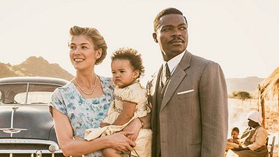bild aus der news Erster Trailer zu "A United Kingdom": Rosamund Pike und David Oyelowo als botswanisches Prinzenpaar
