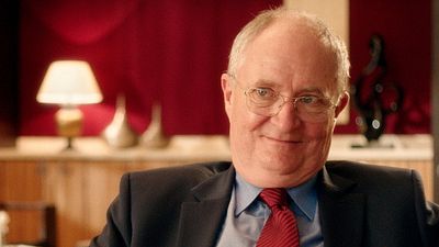 bild aus der news "Game Of Thrones": Oscarpreisträger Jim Broadbent als erster neuer Darsteller für Staffel 7 bestätigt