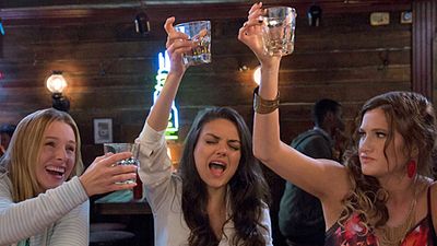 bild aus der news Mila Kunis ist zu sexuell: Keine Werbung für "Bad Moms" in Russland