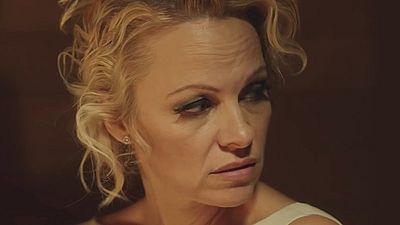 bild aus der news "The People Garden": Erster Trailer zum Mystery-Thriller mit einer nackten Pamela Anderson im Selbstmordwald