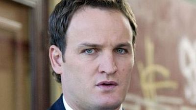 bild aus der news Jason Clarke therapiert Waffenerbin Helen Mirren im Horrorfilm "Winchester Mystery House" 
