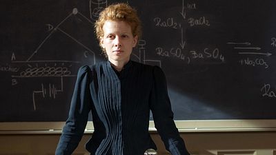 bild aus der news "Marie Curie": Exklusive Trailerpremiere zum Biopic über das bewegte Leben der zweifachen Nobelpreisträgerin