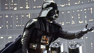 bild aus der news "Star Wars: Das Erwachen der Macht": J.J. Abrams erklärt, warum der Kampf zwischen Darth Vader und Luke Skywalker aus Reys Vision geschnitten wurde