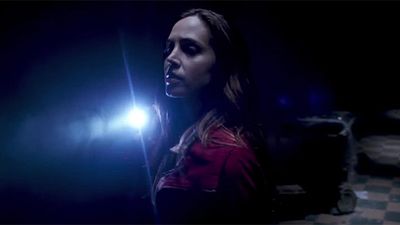 bild aus der news "Eloise": Im ersten Trailer zum Horror-Thriller brechen Eliza Dushku und Chace Crawford in ein gruseliges Irrenhaus ein