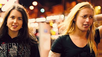 bild aus der news "Skin Deep": Erster OmU-Trailer zur lesbischen Liebes-Dramödie