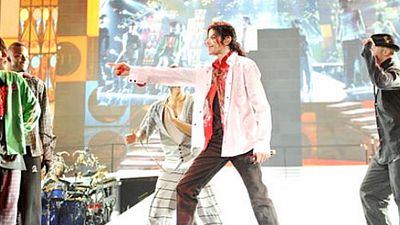 bild aus der news "Michael Jackson: Searching For Neverland": "Walking Dead"-Star spielt im neuen Film über den King of Pop mit