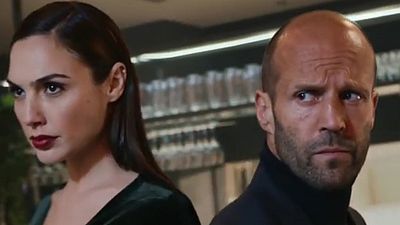 bild aus der news Cooles Video: "Wonder Woman" Gal Gadot und Jason Statham versohlen jede Menge Hintern in Super-Bowl-Spot