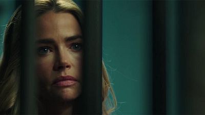 bild aus der news "American Violence": Denise Richards soll im ersten Trailer zum Thriller über das Schicksal eines Todeskandidaten entscheiden