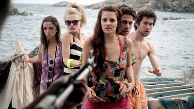 bild aus der news "Don't Speak - Sag' kein Wort!": Im deutschen Trailer zum Horror-Thriller werden Teenies von einem Killer gejagt